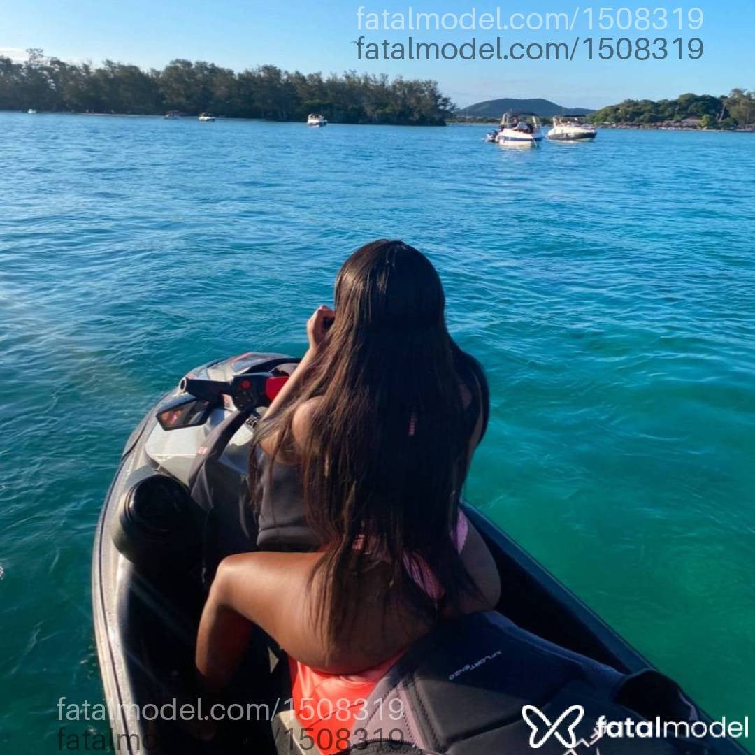 Acompanhante mulher morena (o) de olhos castanhos - Jenypher