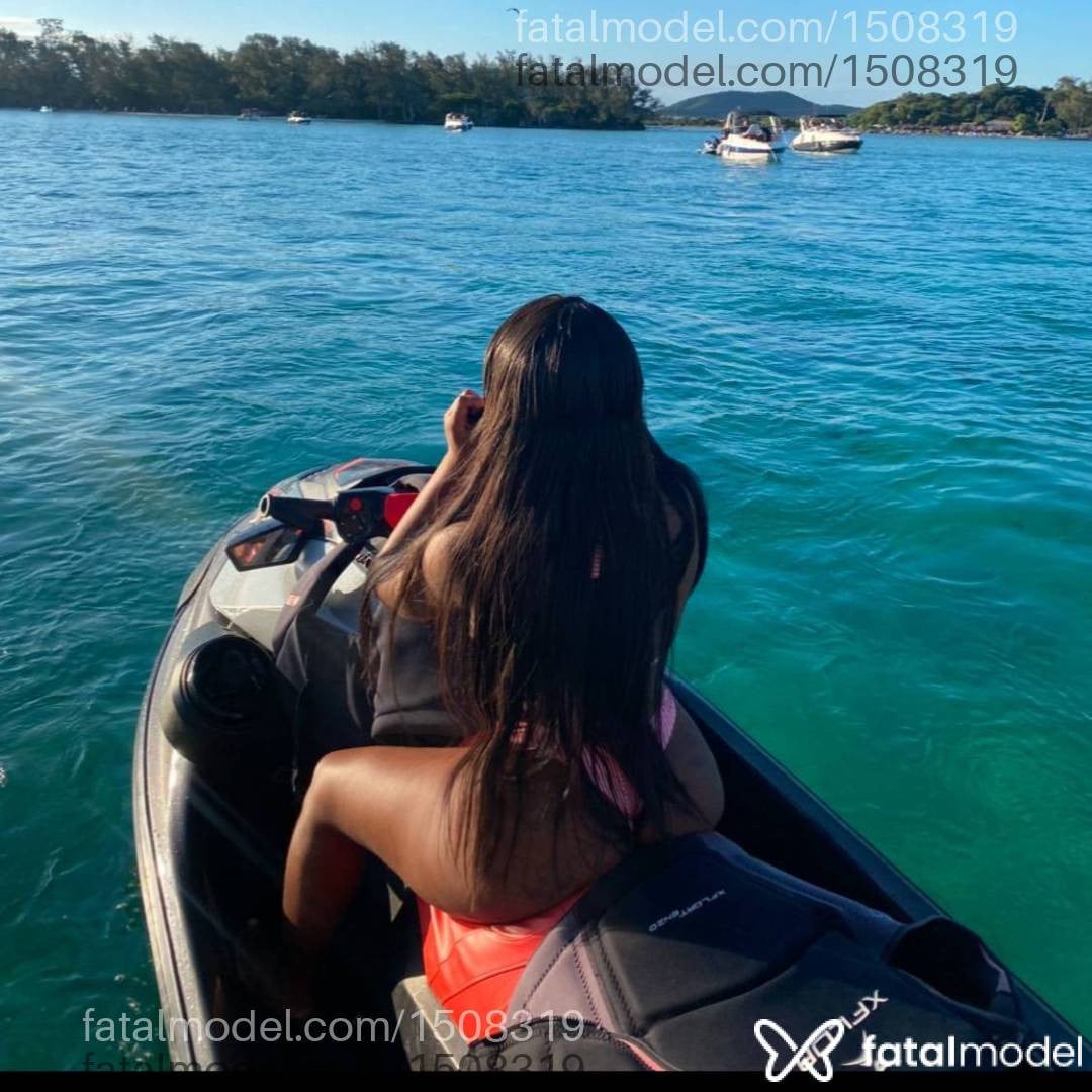 Acompanhante mulher morena (o) de olhos castanhos - Jenypher