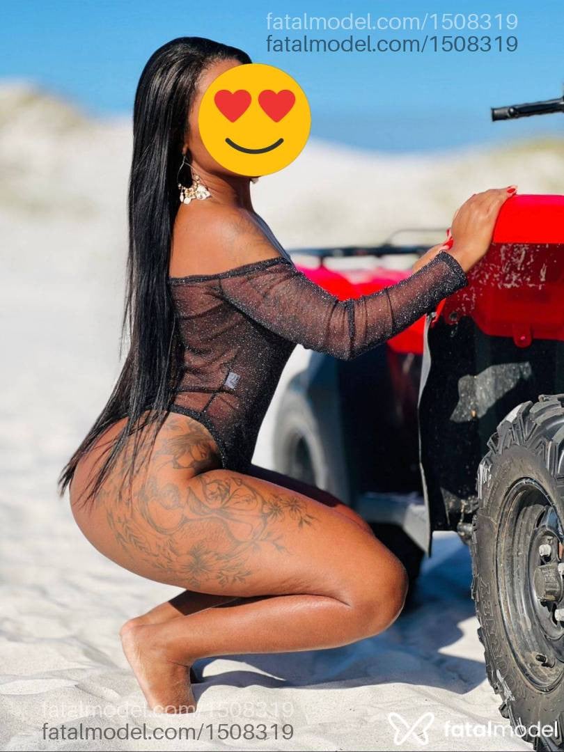 Acompanhante mulher morena (o) de olhos castanhos - Jenypher