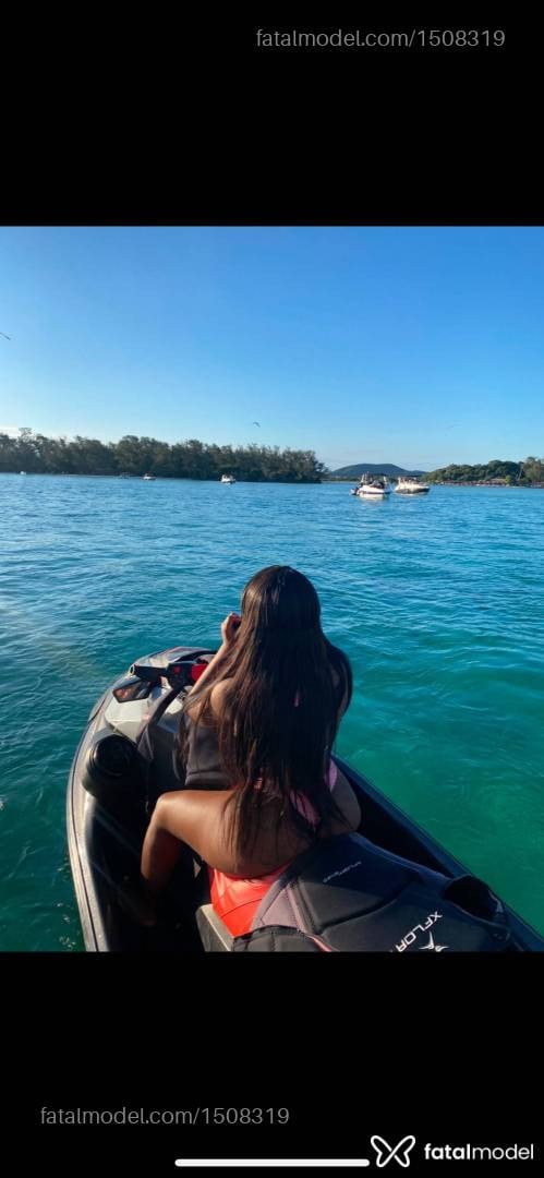 Acompanhante mulher morena (o) de olhos castanhos em Vitória Acompanhante mulher morena (o) de olhos castanhos em Vitória - Jenypher