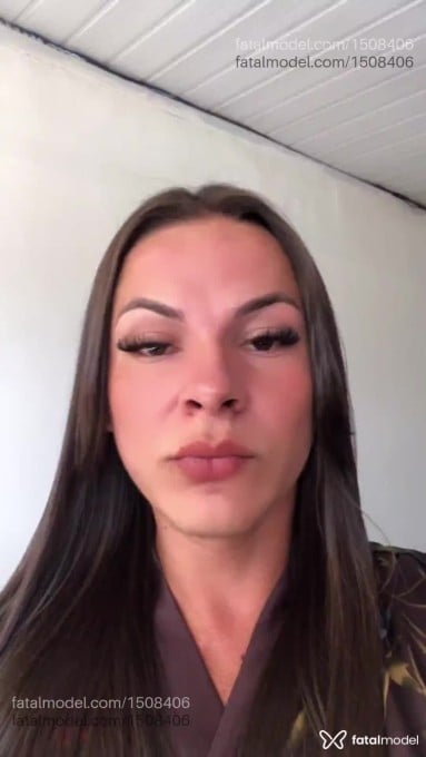 Acompanhante mulher trans com cabelo castanho de olhos castanhos em São Mateus - Bruna Surfy