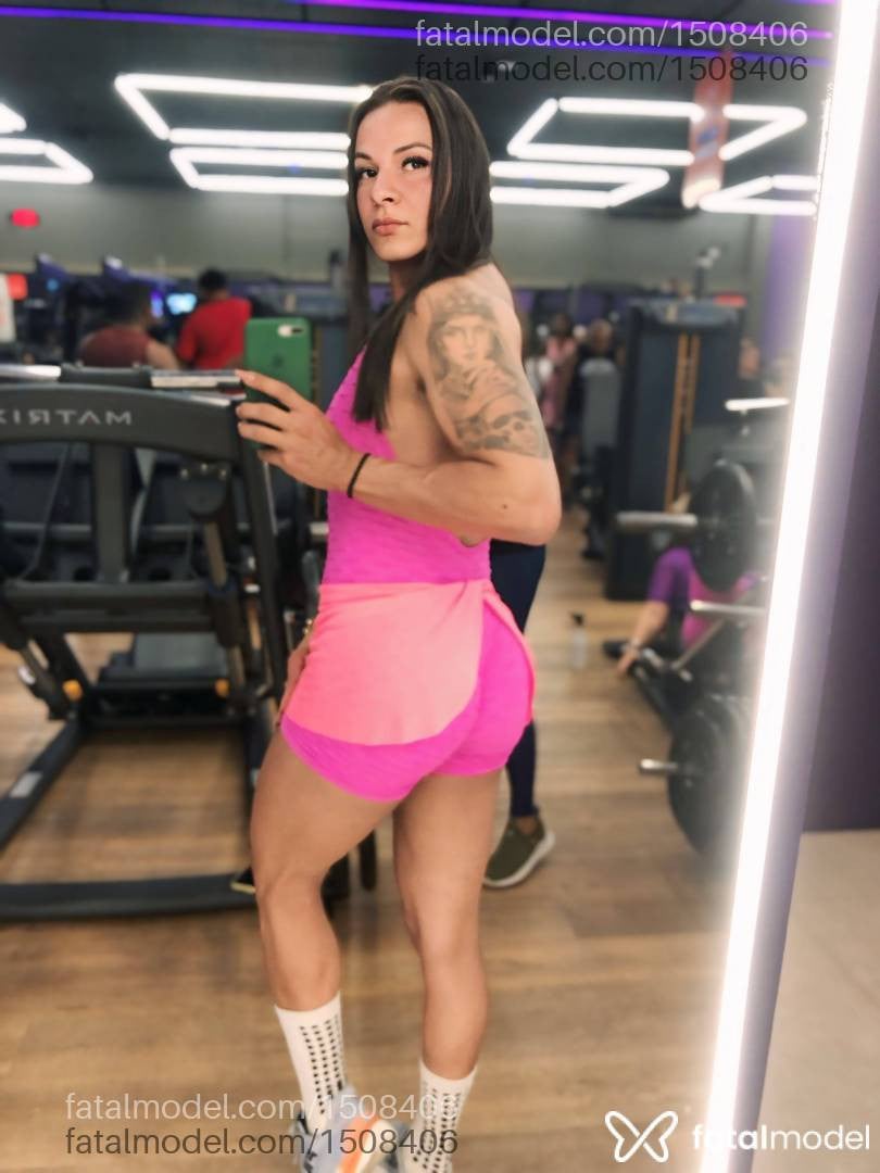 Acompanhante mulher trans com cabelo castanho de olhos castanhos em São Mateus - Bruna Surfy
