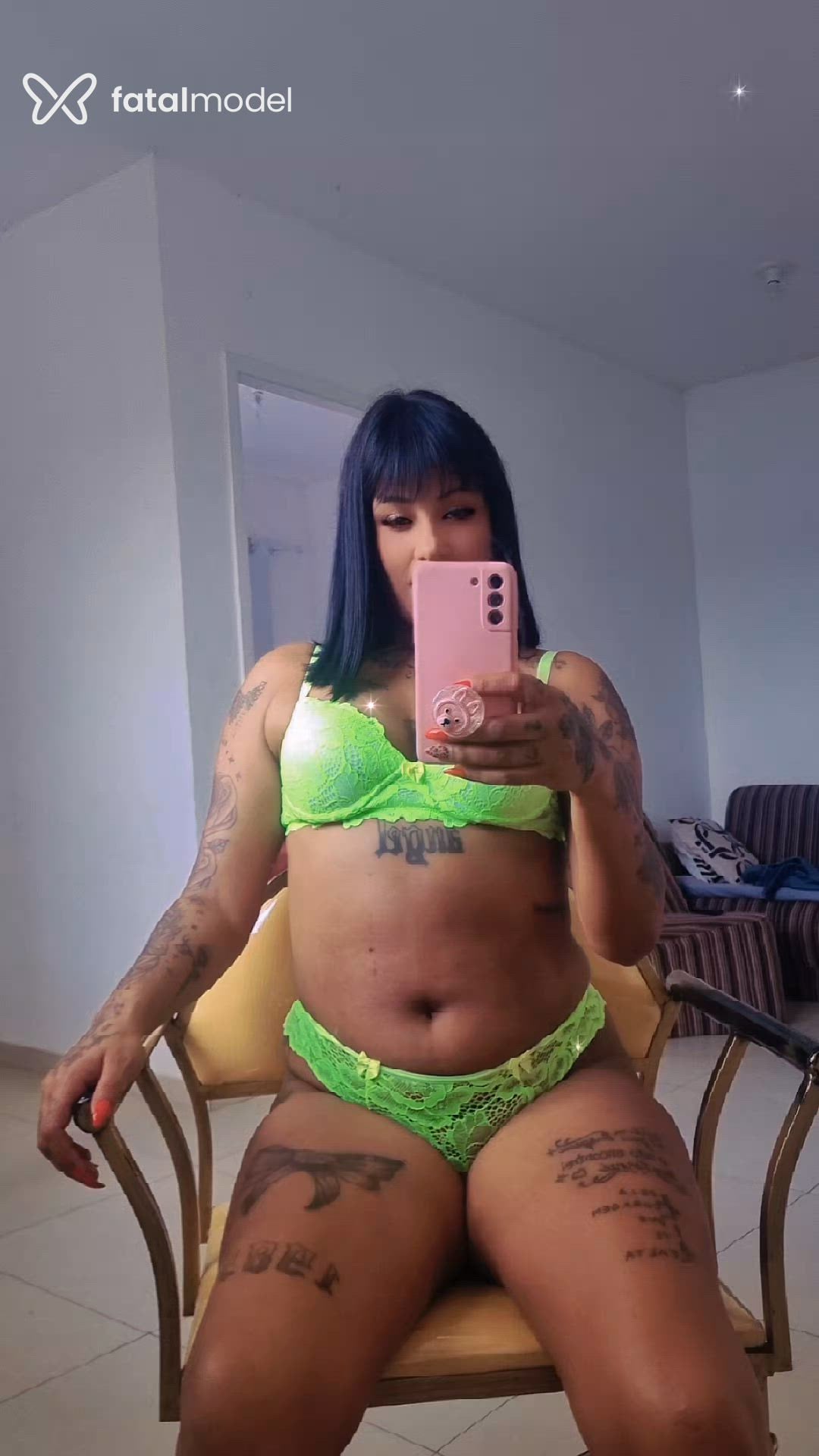 Acompanhante mulher morena (o) de olhos castanhos em Bagé Acompanhante mulher morena (o) de olhos castanhos em Bagé - Sabrina Ferrari