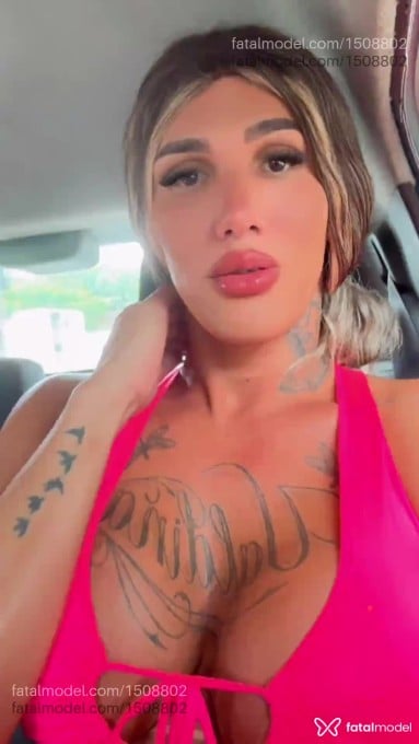 Acompanhante travesti com cabelo castanho de olhos castanhos em Foz do Iguaçu - Ymolla Kadory
