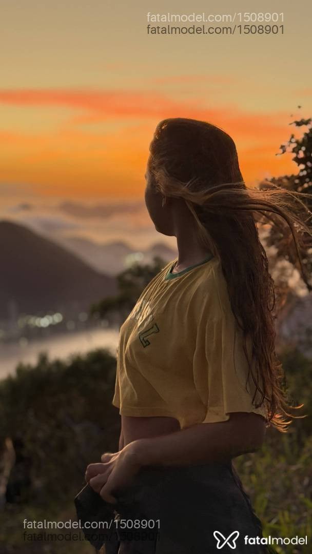 Acompanhante mulher com cabelo castanho de olhos castanhos em São Paulo - Sophie