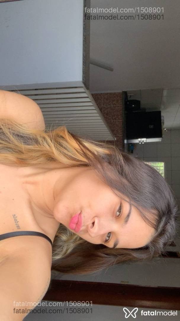 Acompanhante mulher com cabelo castanho de olhos castanhos - Sophie