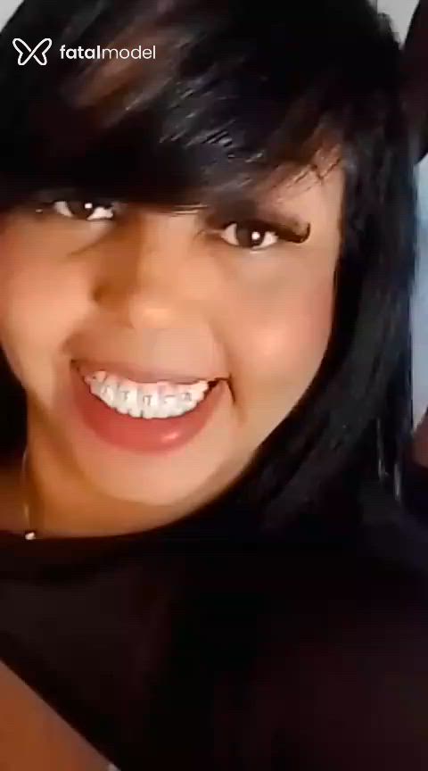 Acompanhante mulher morena (o) de olhos castanhos em Mariana - Mel Carvalho