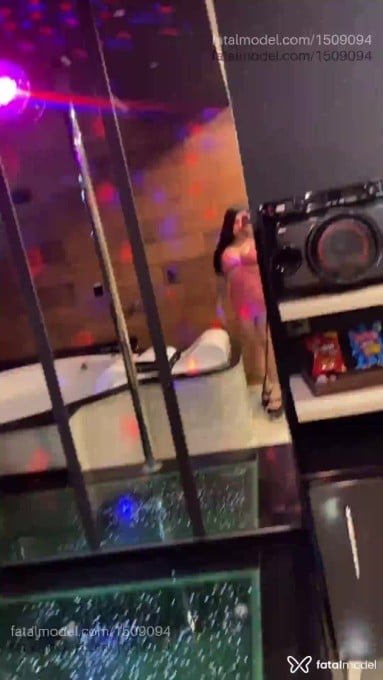 Acompanhante mulher morena (o) de olhos castanhos em Londrina - Bruniinha