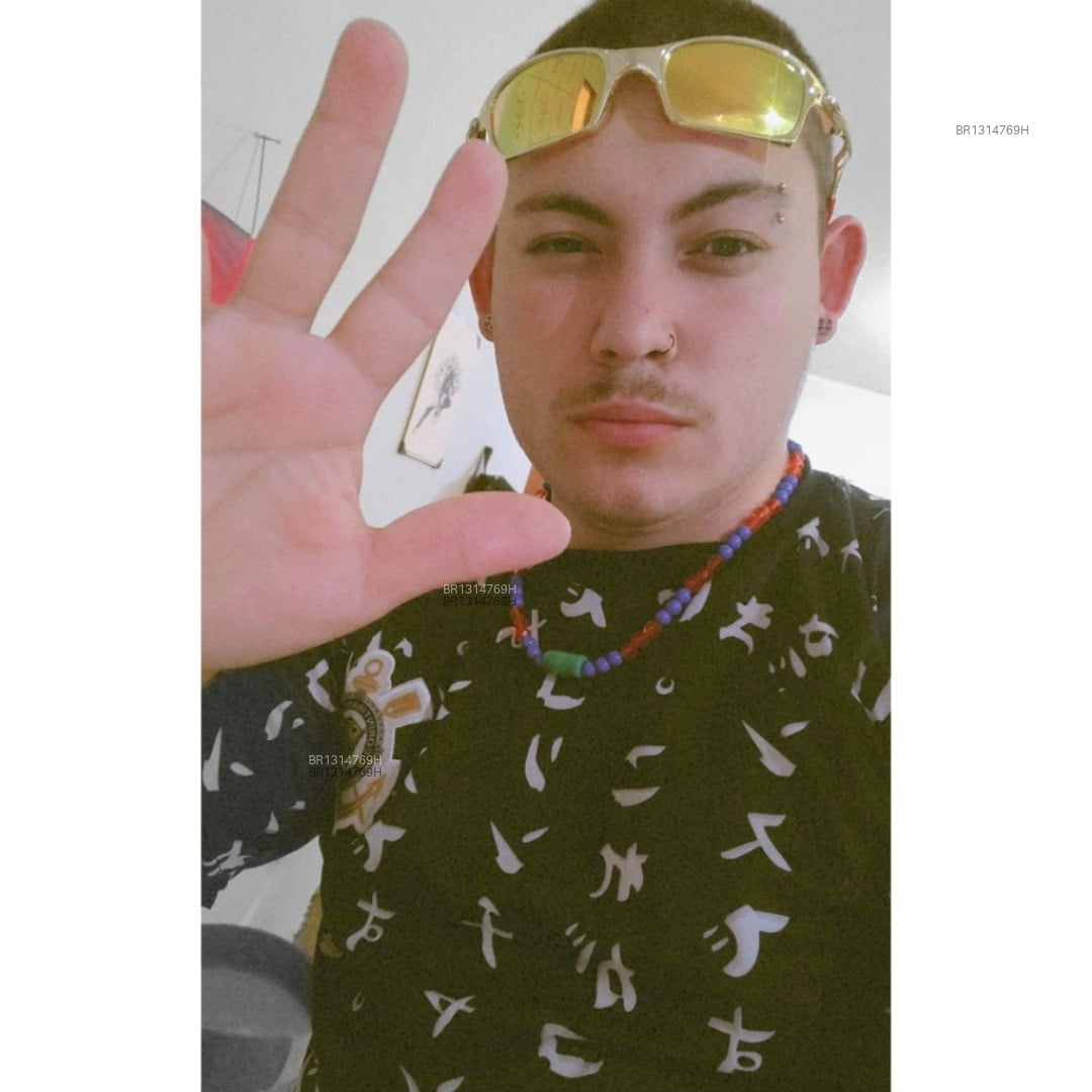 Acompanhante homem com cabelo castanho de olhos castanhos em Mauá Acompanhante homem com cabelo castanho de olhos castanhos em Mauá - Alex Borges