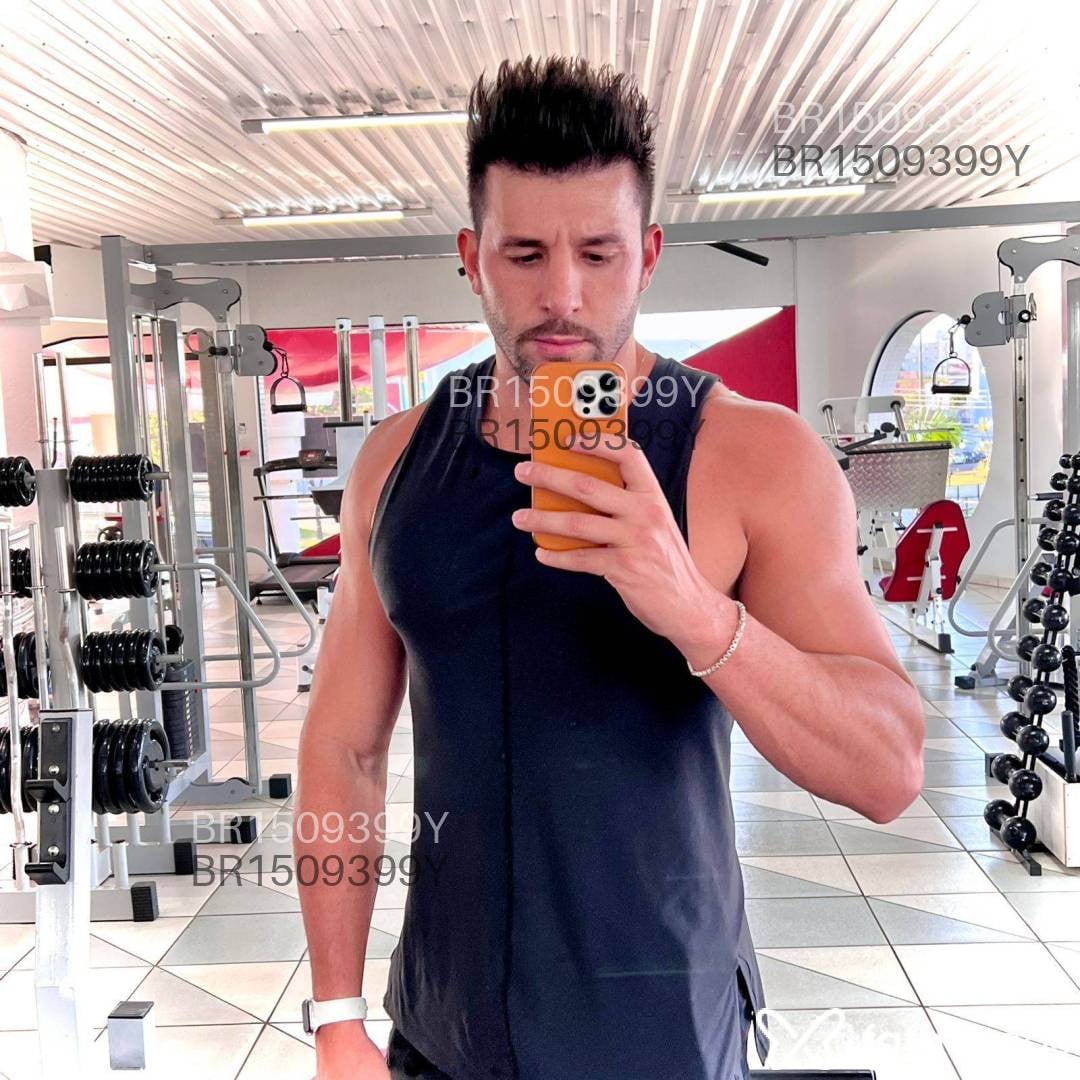 Acompanhante homem com cabelo castanho de olhos castanhos em Chapecó Acompanhante homem com cabelo castanho de olhos castanhos em Chapecó - Luan bellini