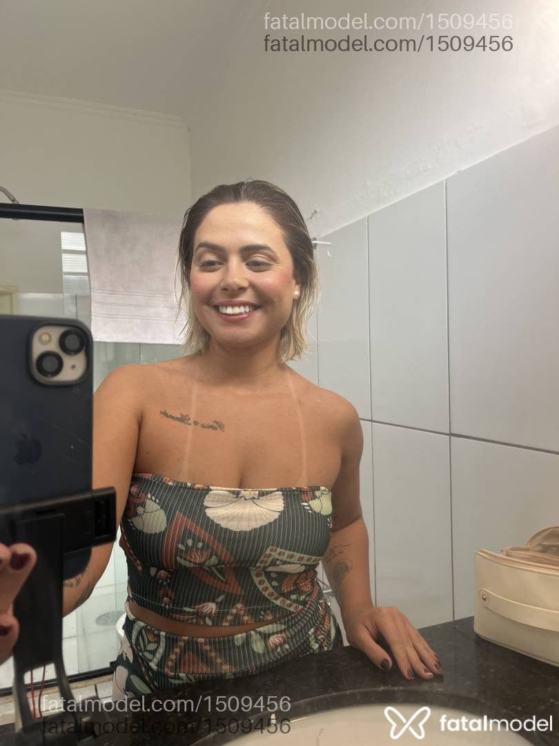 Acompanhante mulher loira (o) de olhos castanhos em Ribeirão Preto - Carla moraes