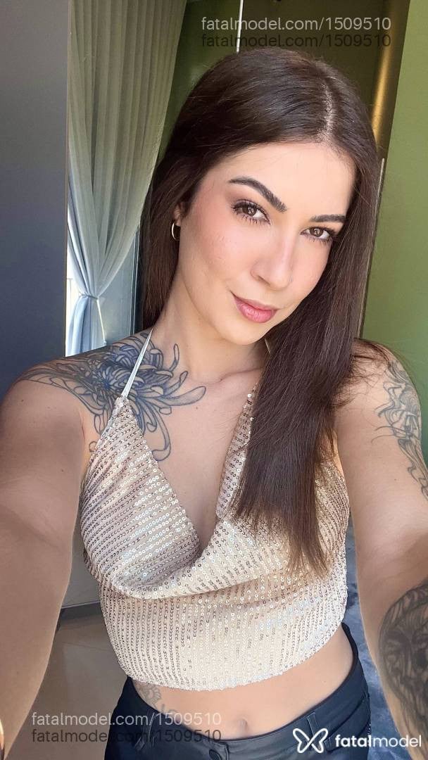 Acompanhante mulher com cabelo castanho de olhos castanhos em São Paulo - Camila