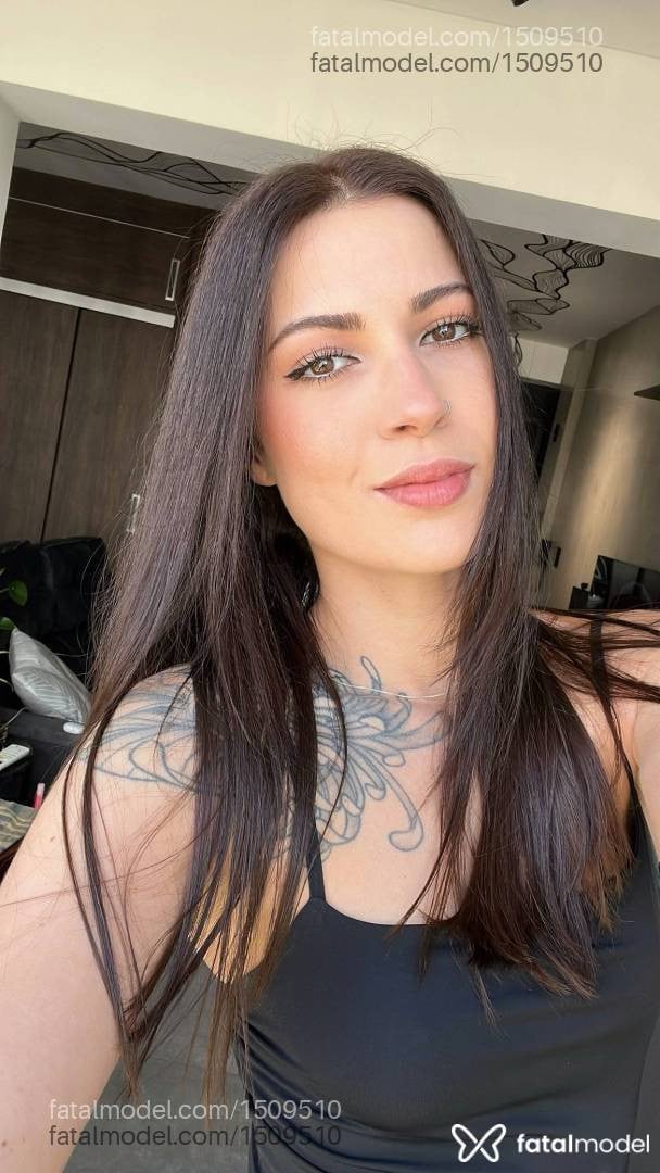 Acompanhante mulher com cabelo castanho de olhos castanhos em São Paulo - Camila