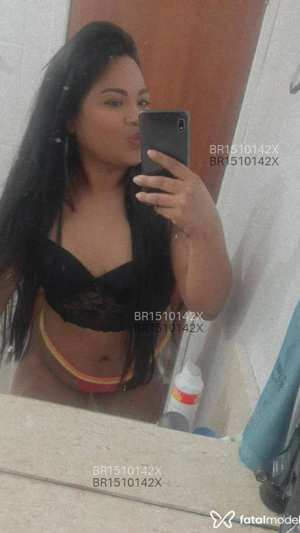 Acompanhante mulher morena (o) de olhos castanhos em Florianópolis - Bárbara Castilho
