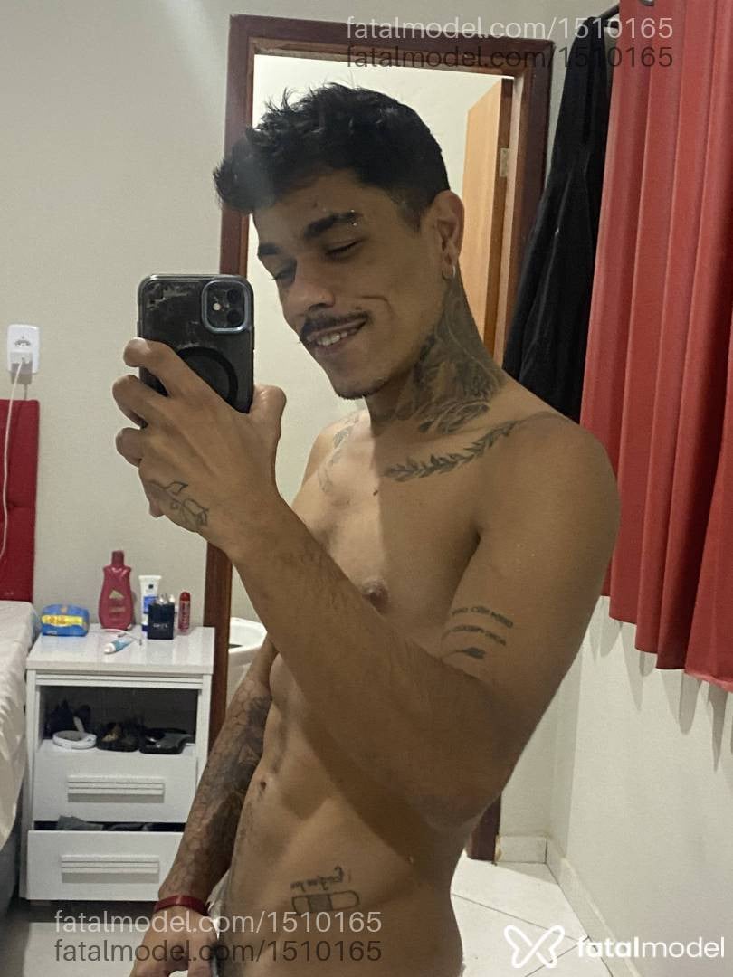 Acompanhante homem morena (o) de olhos castanhos - Ícaro Henrique