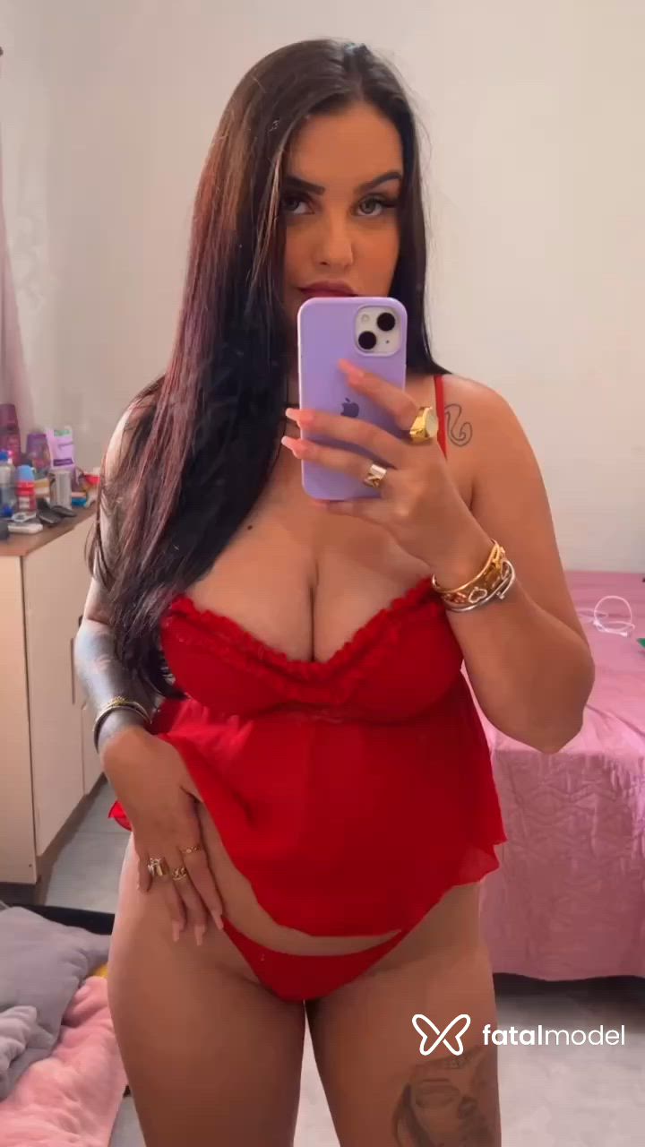 Acompanhante mulher morena (o) de olhos castanhos - Vivi Apertadinhaa
