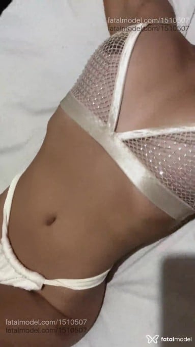 Acompanhante mulher morena (o) de olhos castanhos em Rio de Janeiro Acompanhante mulher morena (o) de olhos castanhos em Rio de Janeiro - Ágatha