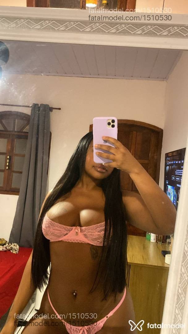 Acompanhante mulher morena (o) de olhos castanhos - Sophia Salazar