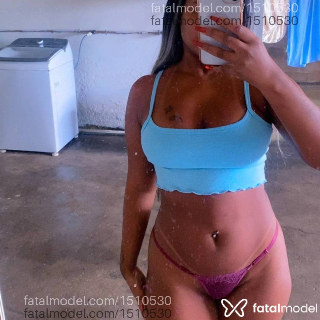 Acompanhante mulher morena (o) de olhos castanhos em Aracruz - Sophia Salazar