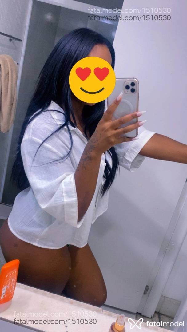 Acompanhante mulher morena (o) de olhos castanhos - Sophia Salazar