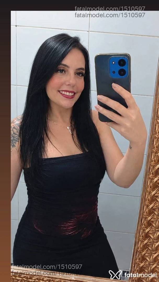 Acompanhante mulher morena (o) de olhos castanhos - Cristal