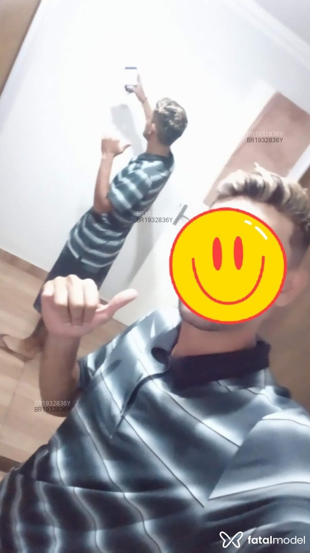 Acompanhante homem morena (o) de olhos castanhos em Maringá Acompanhante homem morena (o) de olhos castanhos em Maringá - Victor Cristiano