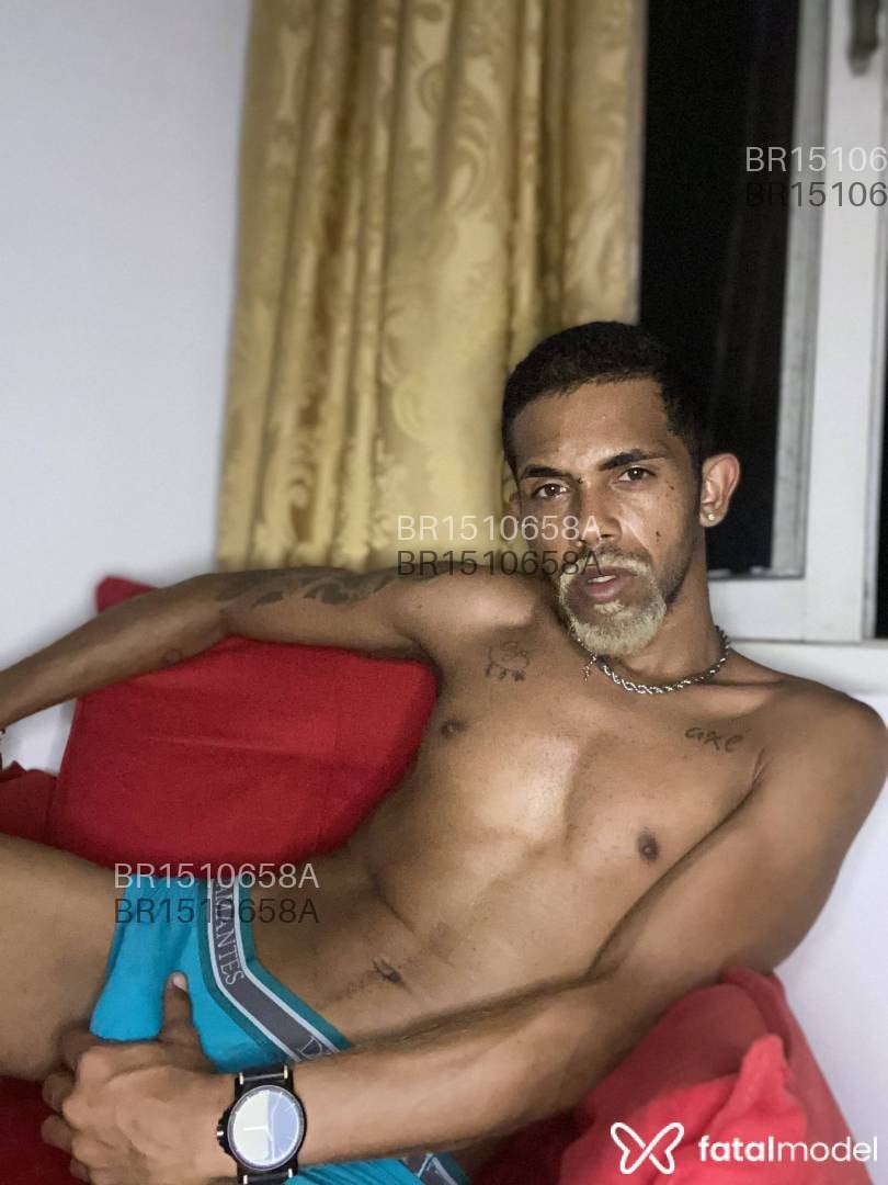 Acompanhante homem morena (o) de olhos mel em Porto Alegre - Thallys José