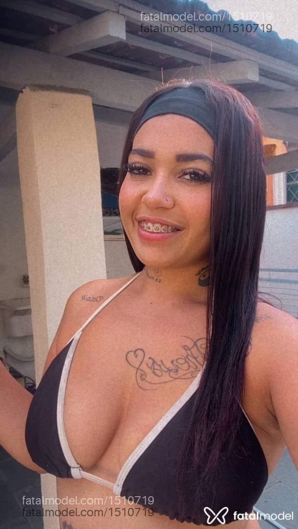 Acompanhante mulher morena (o) de olhos castanhos em Pouso Alegre - Valentina