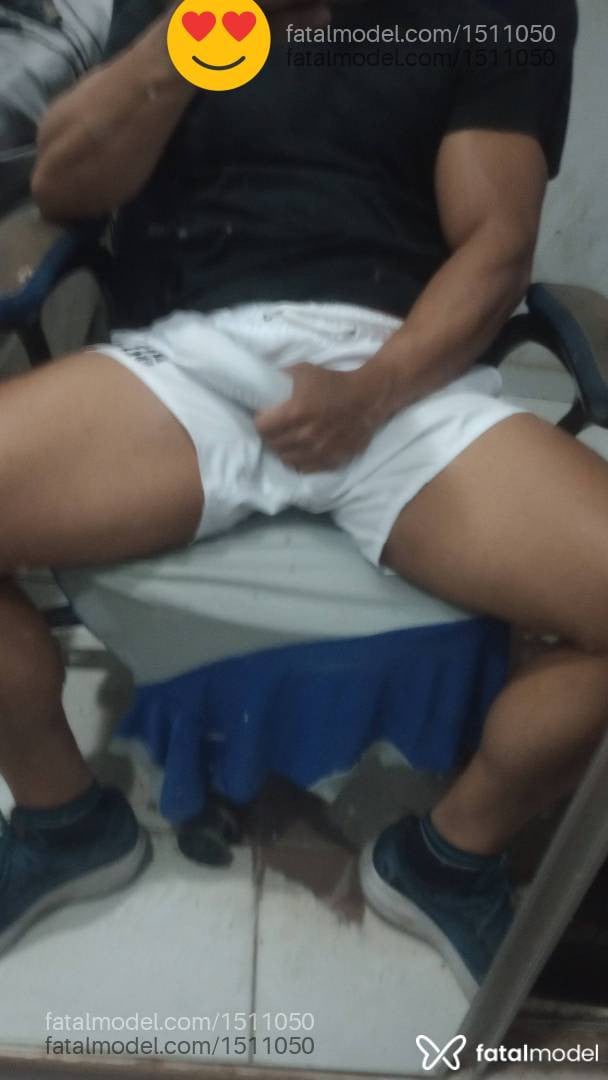 Acompanhante homem morena (o) de olhos castanhos - Marcelo