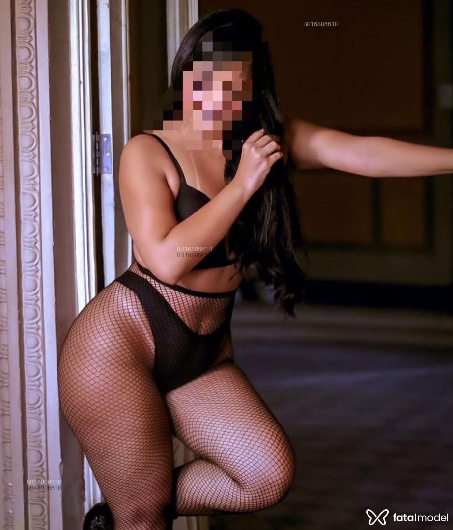 Acompanhante mulher morena (o) de olhos pretos em Indaiatuba Acompanhante mulher morena (o) de olhos pretos em Indaiatuba - Melissa