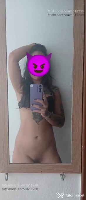 Acompanhante mulher com cabelo castanho de olhos castanhos em Ourinhos Acompanhante mulher com cabelo castanho de olhos castanhos em Ourinhos - Juh Lima