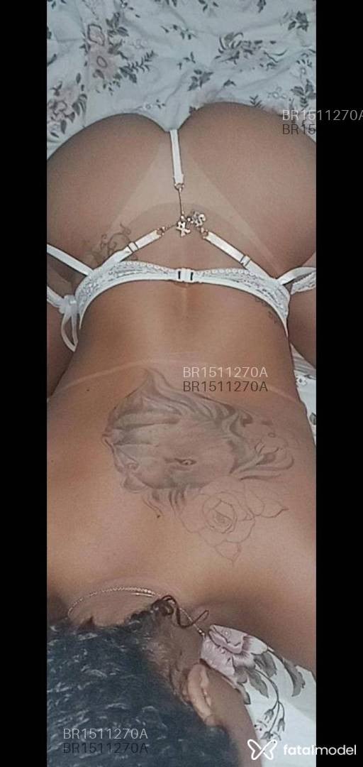 Acompanhante mulher morena (o) de olhos castanhos em Barra Mansa - Lara