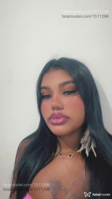 Acompanhante mulher morena (o) de olhos castanhos - Tayna