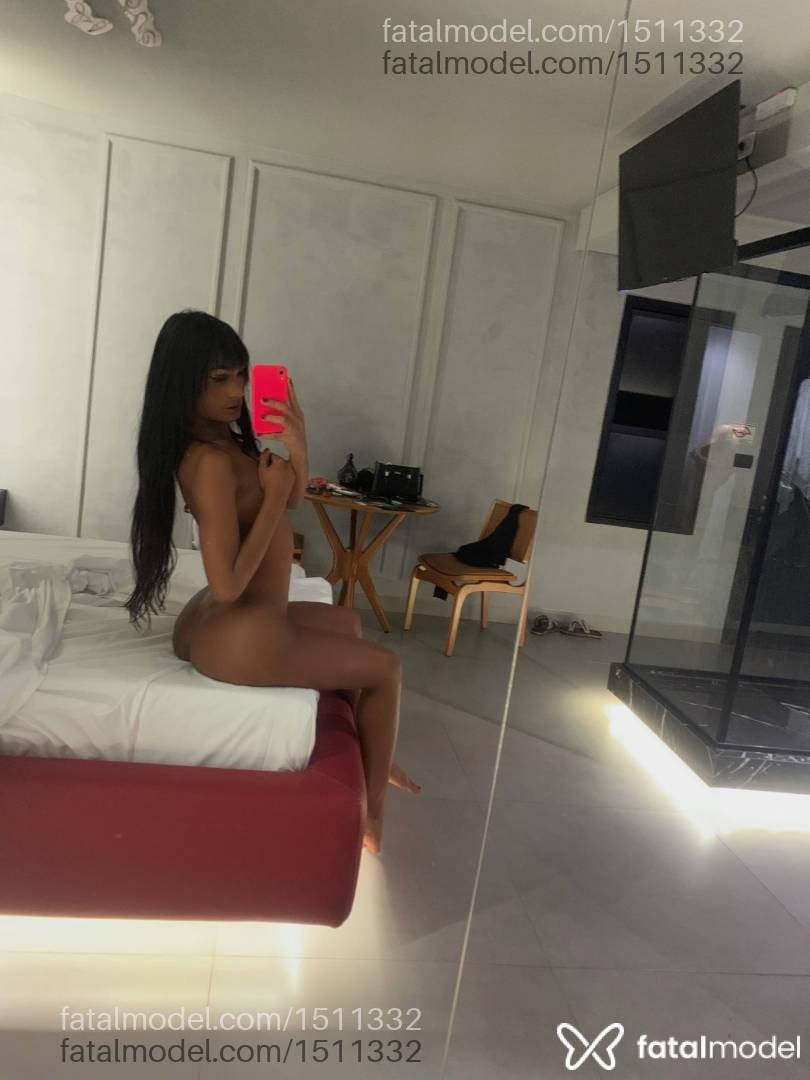 Acompanhante mulher trans morena (o) de olhos pretos em Itumbiara - Taina Alves