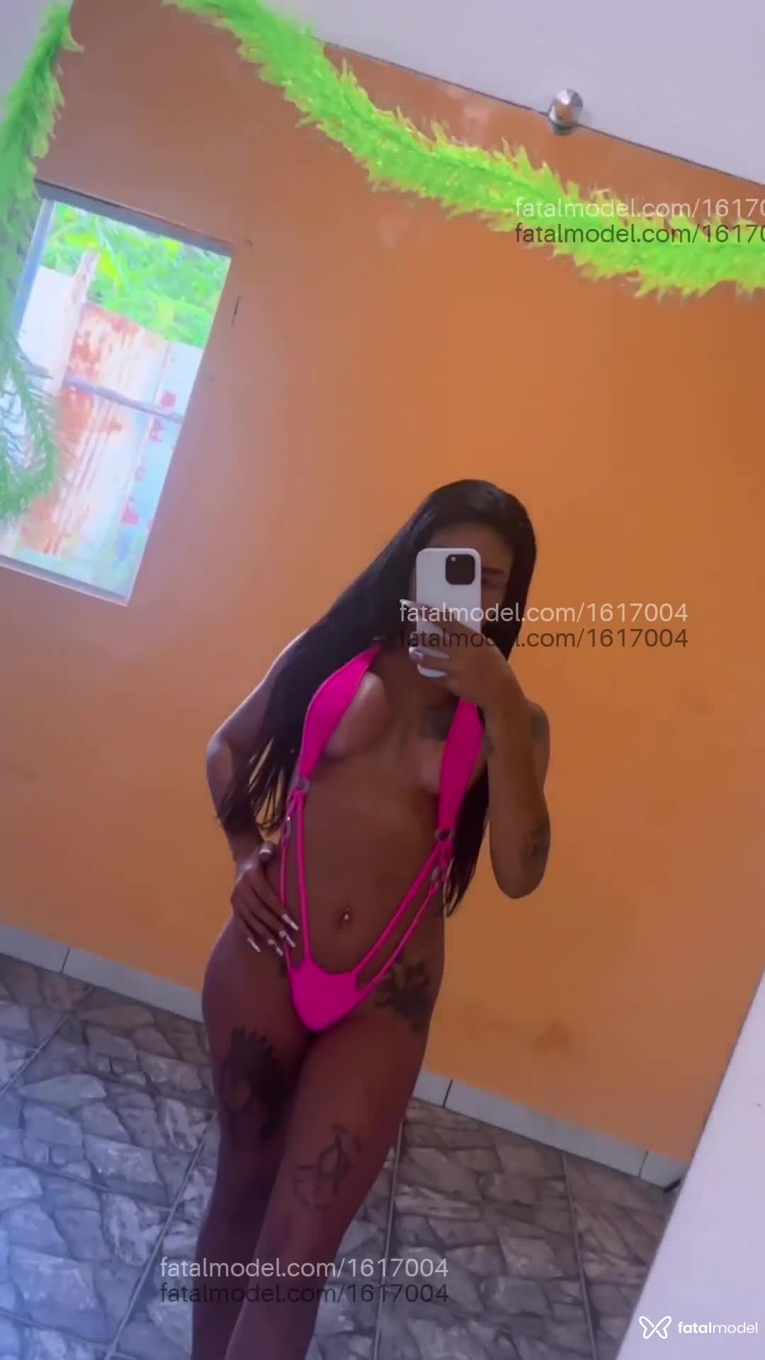 Acompanhante mulher morena (o) de olhos castanhos em Belo Horizonte - Isadora