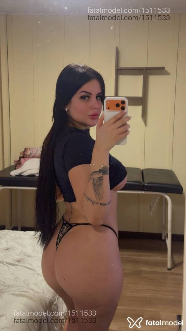 Acompanhante mulher com cabelo castanho de olhos castanhos - Clara