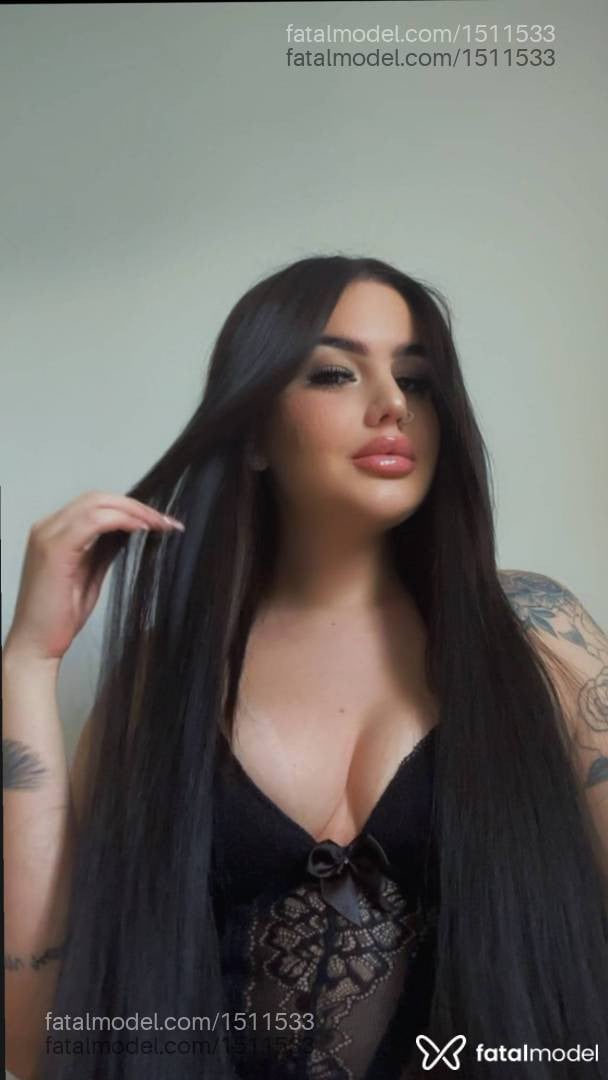 Acompanhante mulher com cabelo castanho de olhos castanhos - Clara Acompanhante mulher com cabelo castanho de olhos castanhos - Clara