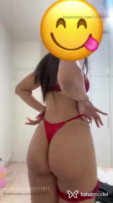 Acompanhante mulher com cabelo castanho de olhos castanhos - Gabriela Guedes