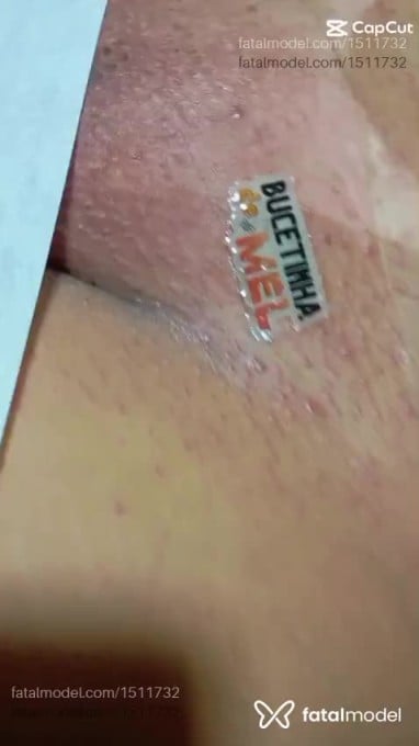 Acompanhante mulher morena (o) de olhos mel - Fernanda