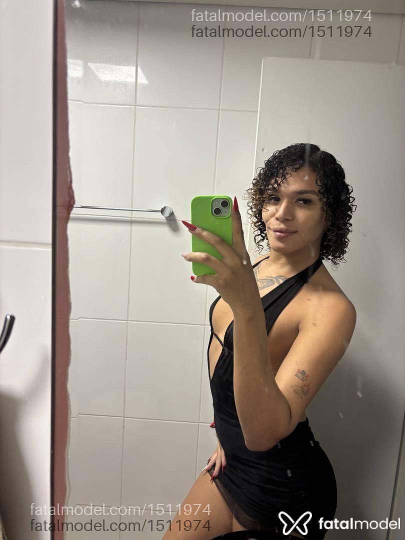 Acompanhante travesti morena (o) de olhos castanhos em Itajaí - Alexía Bianca
