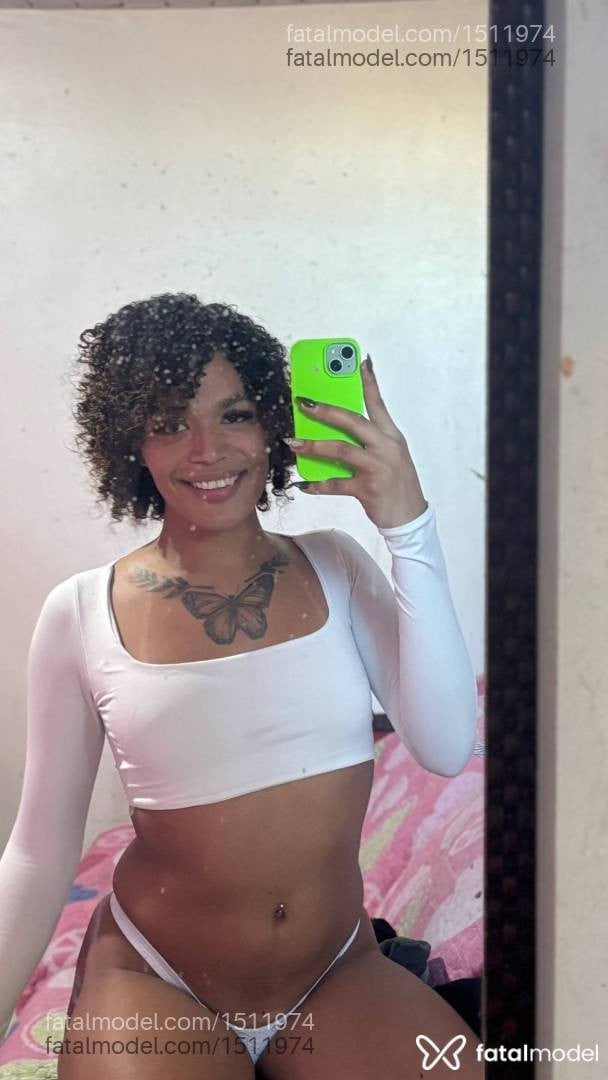 Acompanhante travesti morena (o) de olhos castanhos em Foz do Iguaçu - Alexía Bianca