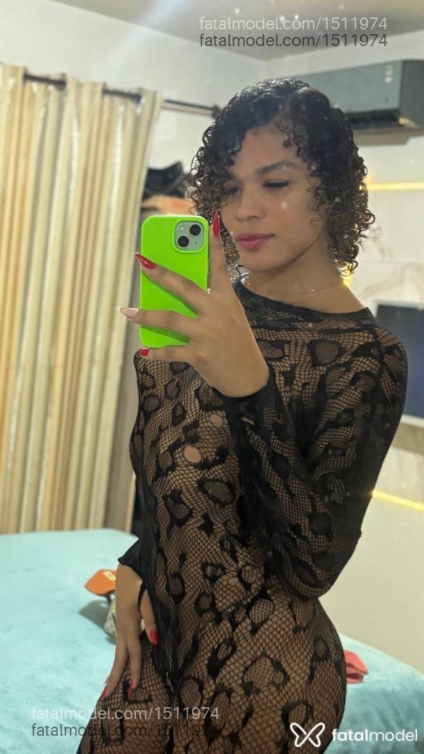 Acompanhante travesti morena (o) de olhos castanhos em Itajaí - Alexía Bianca