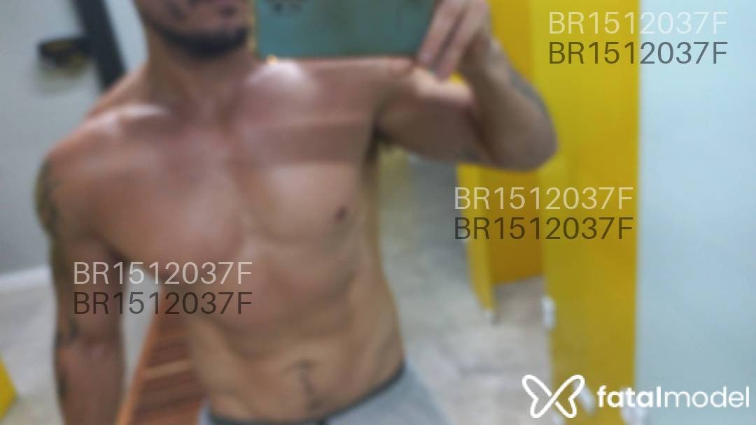 Acompanhante homem morena (o) de olhos castanhos em Passo Fundo - Willian