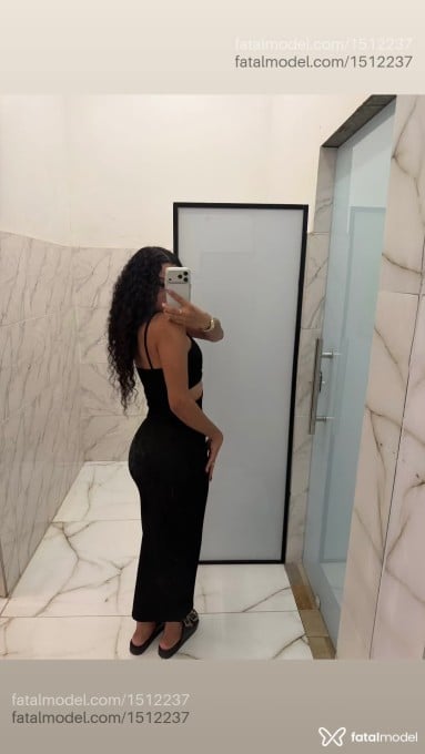Acompanhante mulher trans morena (o) de olhos castanhos - Kauane Soft