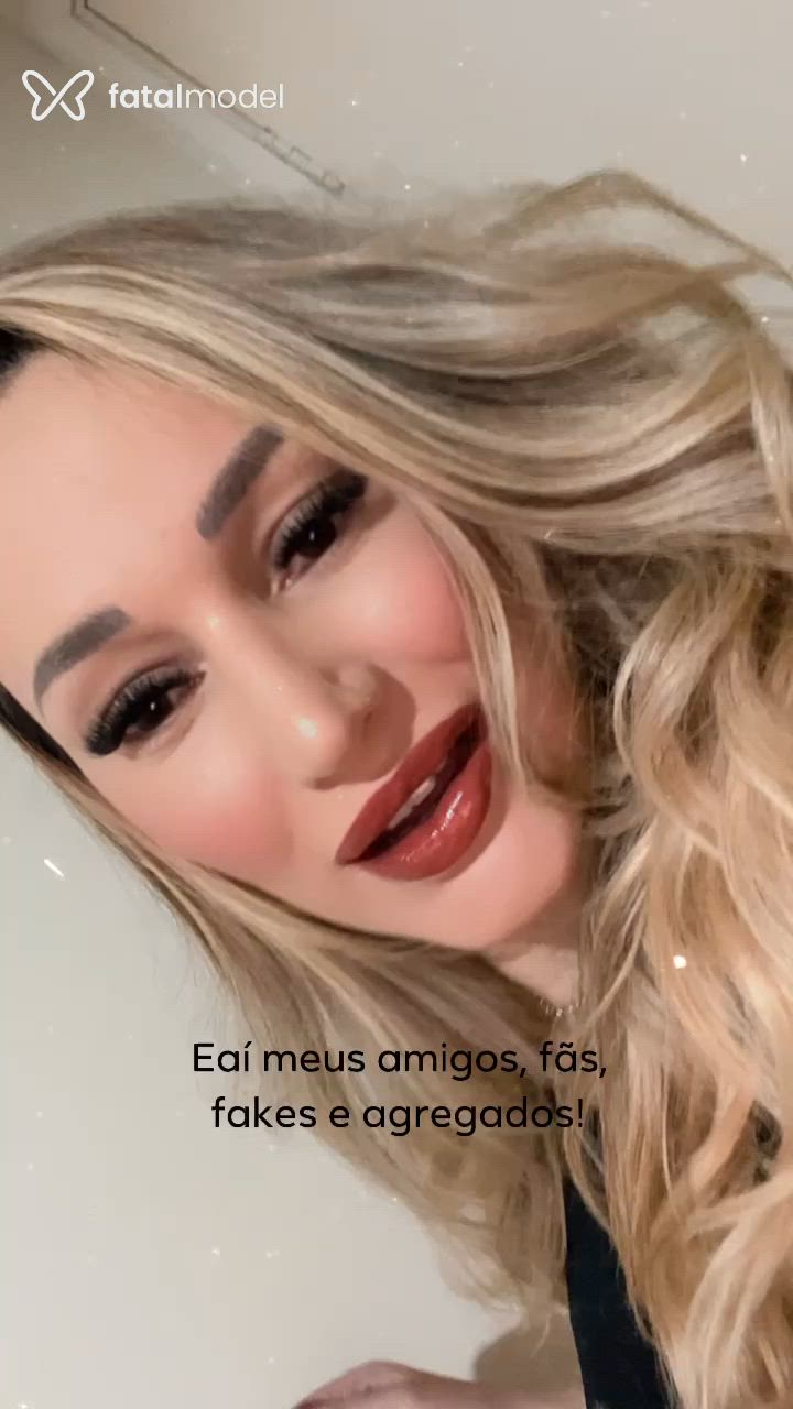 Acompanhante mulher loira (o) de olhos castanhos em Maringá Acompanhante mulher loira (o) de olhos castanhos em Maringá - Suzane
