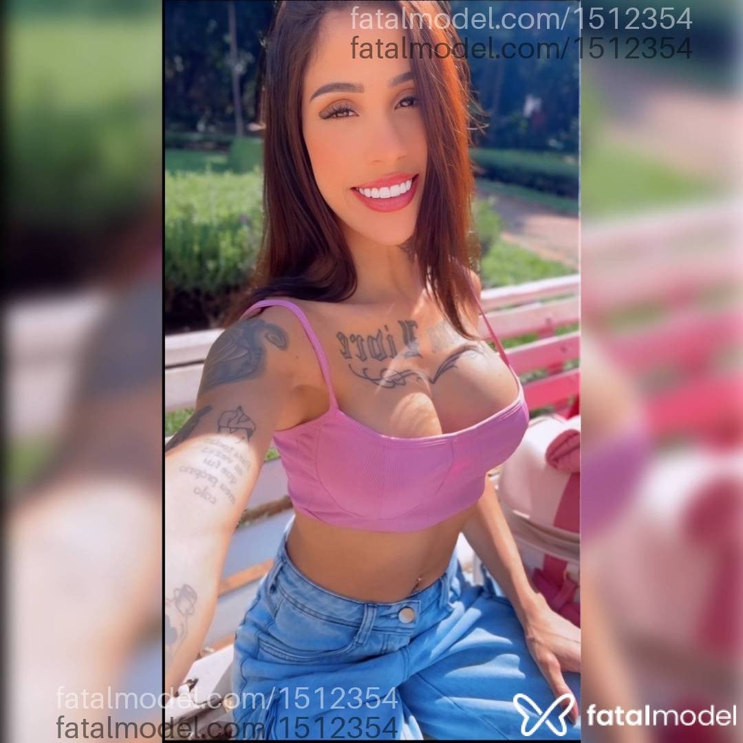 Acompanhante mulher com cabelo castanho de olhos castanhos - Gabriela Félix