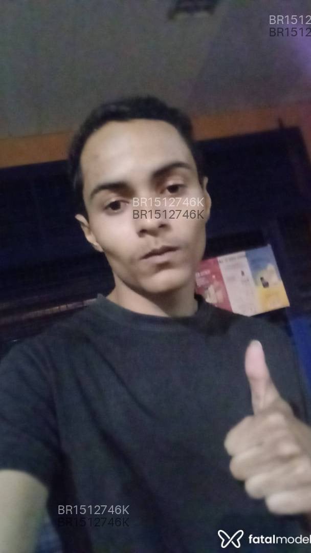 Acompanhante homem com cabelo grisalho de olhos castanhos em Nova Serrana Acompanhante homem com cabelo grisalho de olhos castanhos em Nova Serrana - Daniel Ferreira