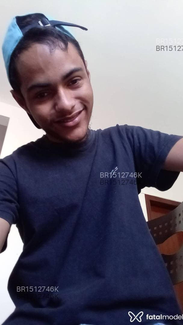 Acompanhante homem com cabelo grisalho de olhos castanhos em Nova Serrana Acompanhante homem com cabelo grisalho de olhos castanhos em Nova Serrana - Daniel Ferreira