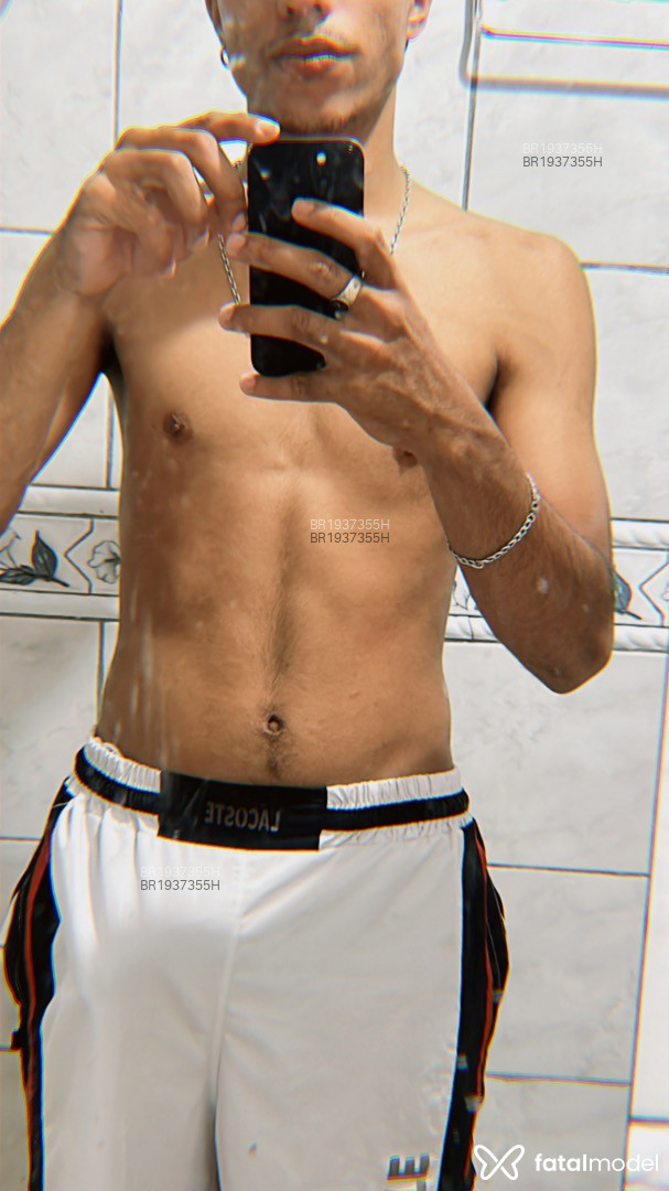 Acompanhante homem morena (o) de olhos pretos em Goiânia - Paulo César