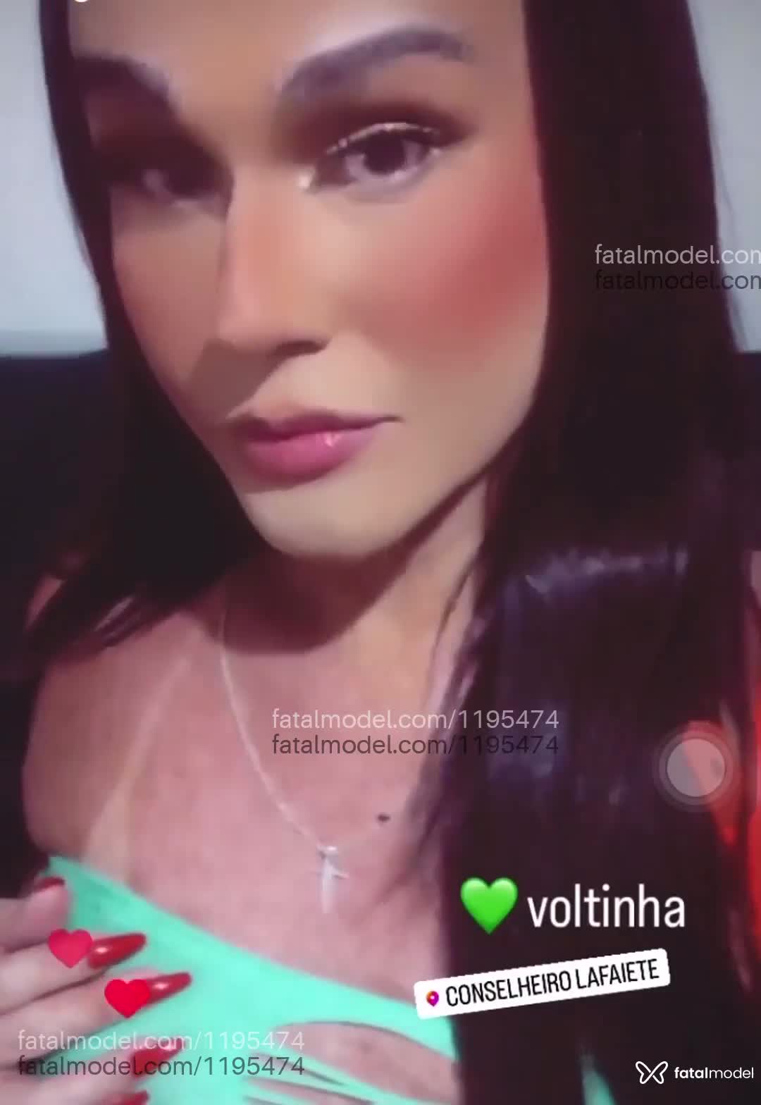 Acompanhante mulher trans com cabelo castanho de olhos mel em Conselheiro Lafaiete Acompanhante mulher trans com cabelo castanho de olhos mel em Conselheiro Lafaiete - Sabrina Delucci